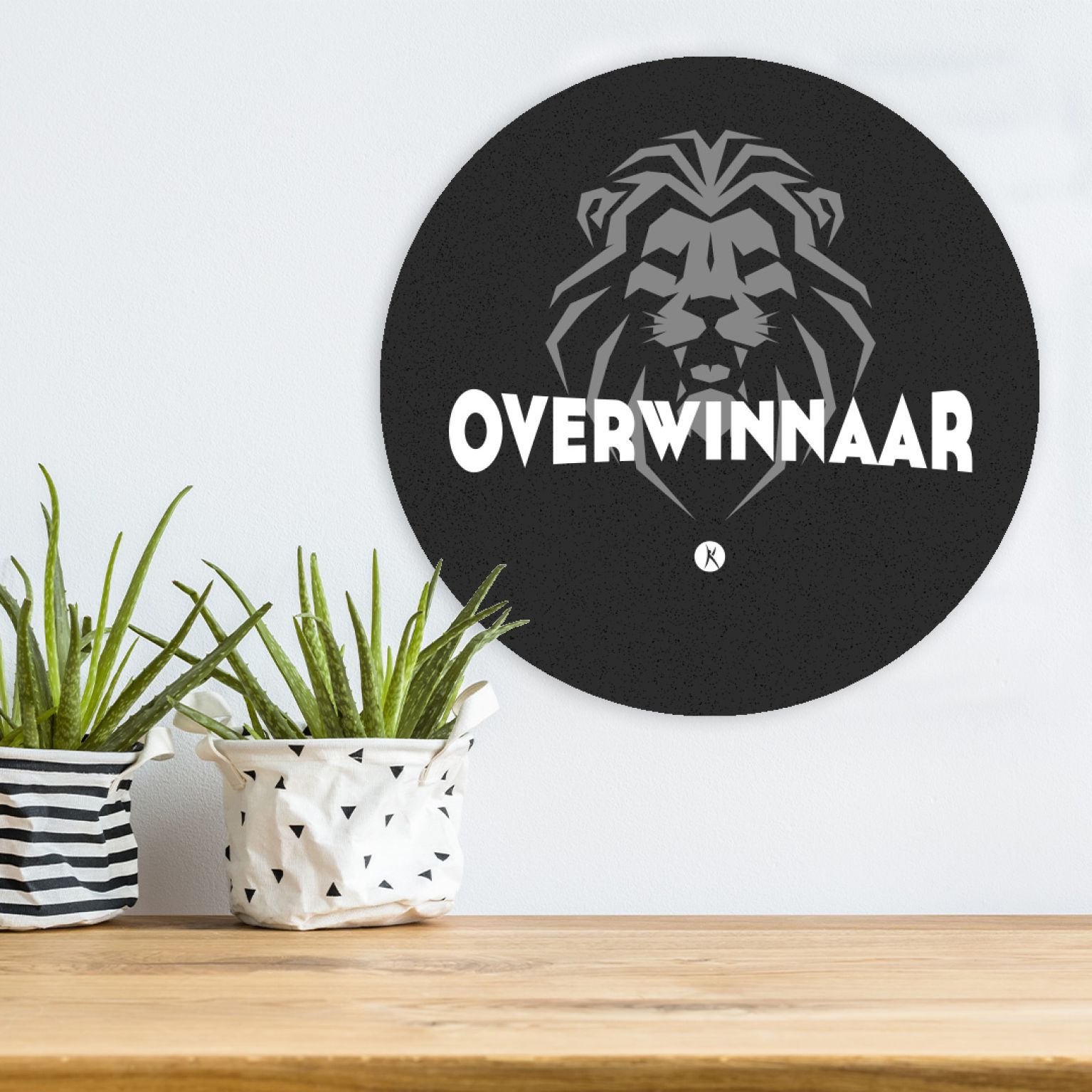 OW70102 - Muurcirkel 'Overwinnaar'
