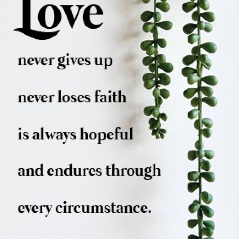 Minikaart 'Love never gives up' - 552598MK -  Minikaartjes bij MajesticAlly